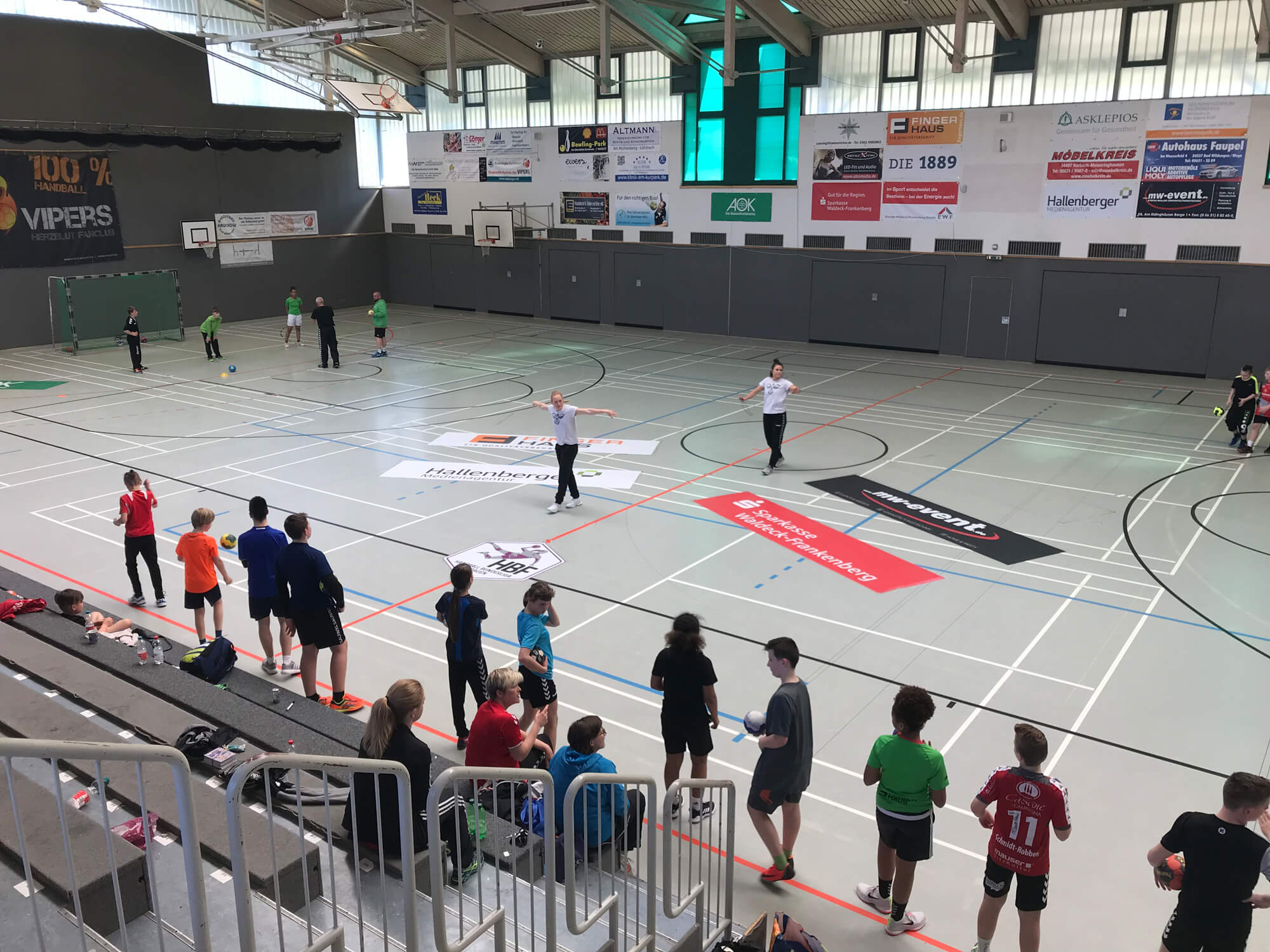 handball-camp3_web.jpg